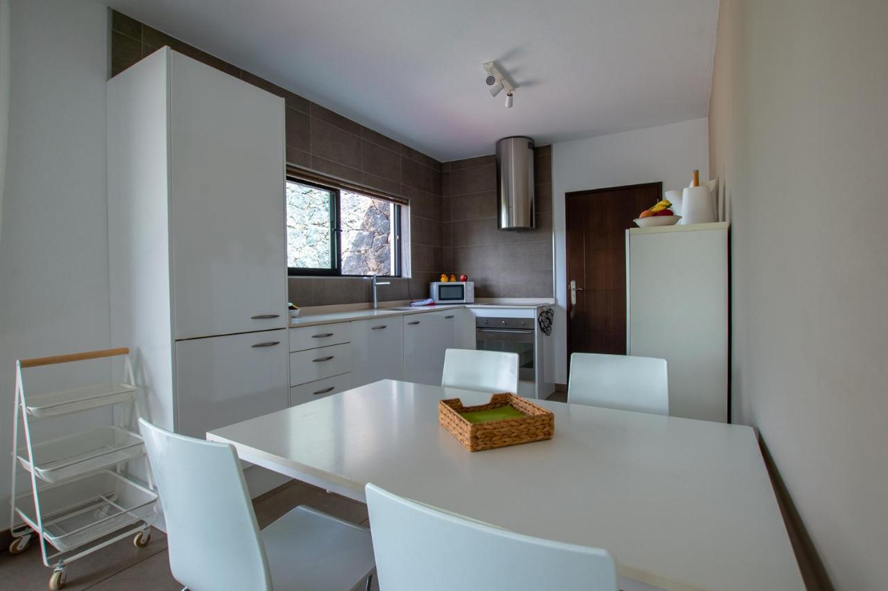 Wind Wave 28B - Heated & Shared Pool Villa La Oliva Bagian luar foto