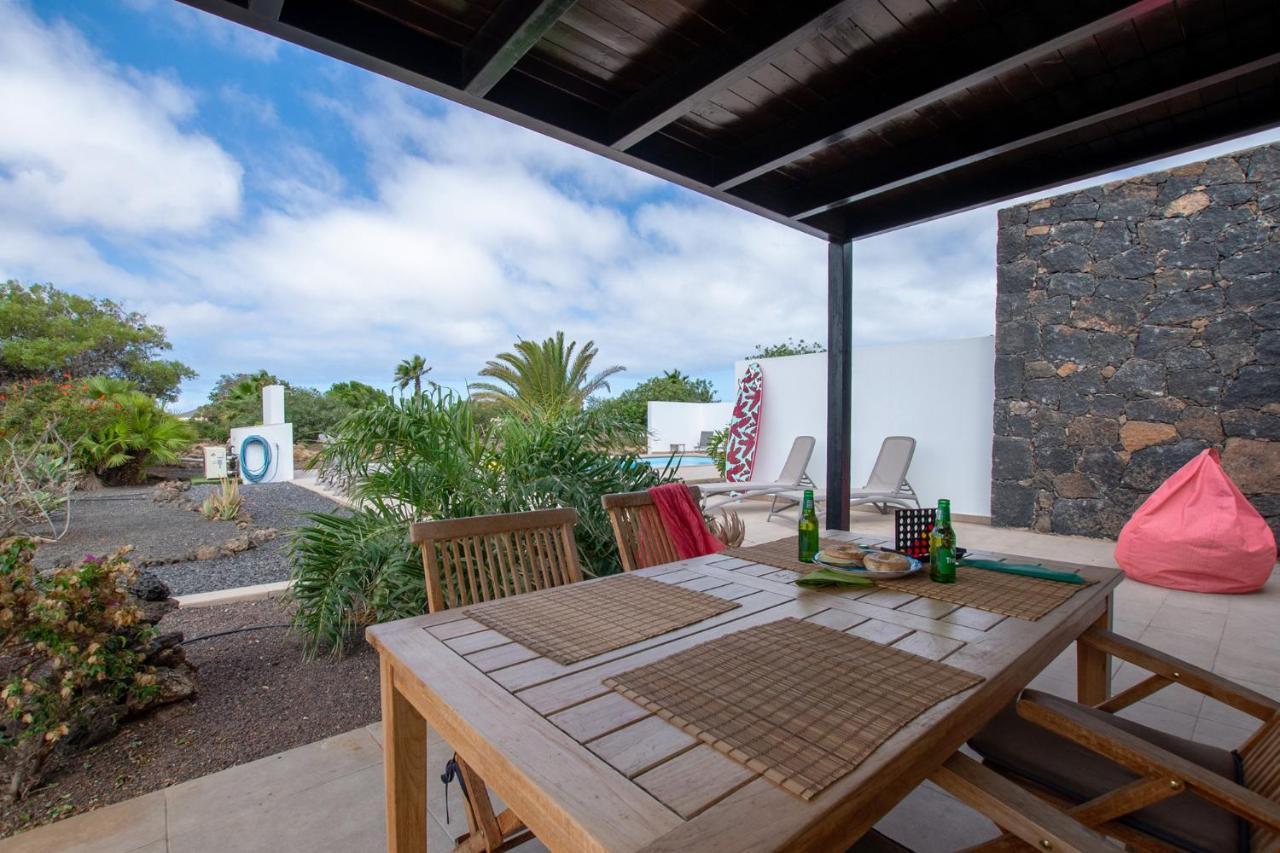 Wind Wave 28B - Heated & Shared Pool Villa La Oliva Bagian luar foto